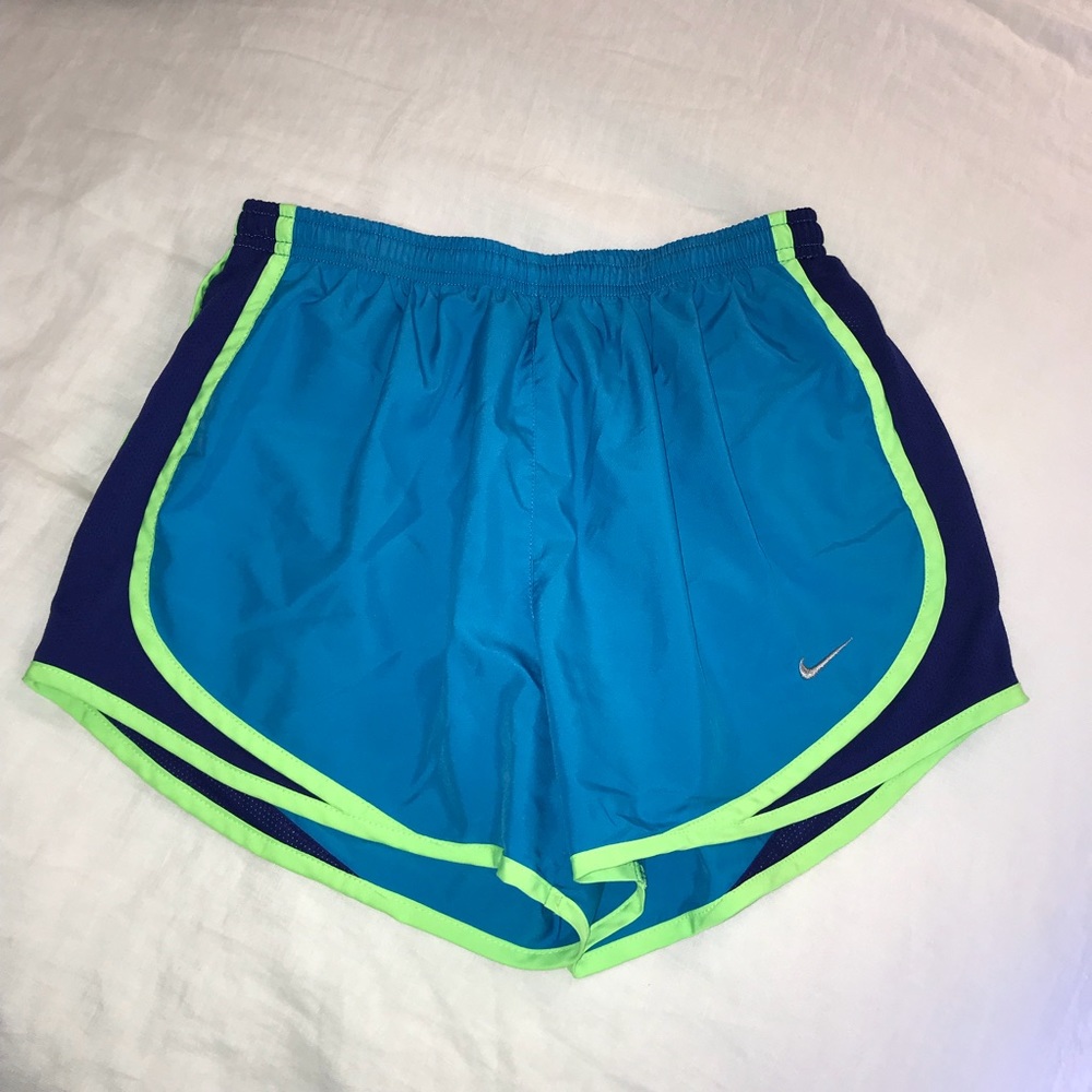 Nike Women’s Tempo Running short
